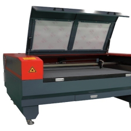 Máy cắt laser Quan Feng